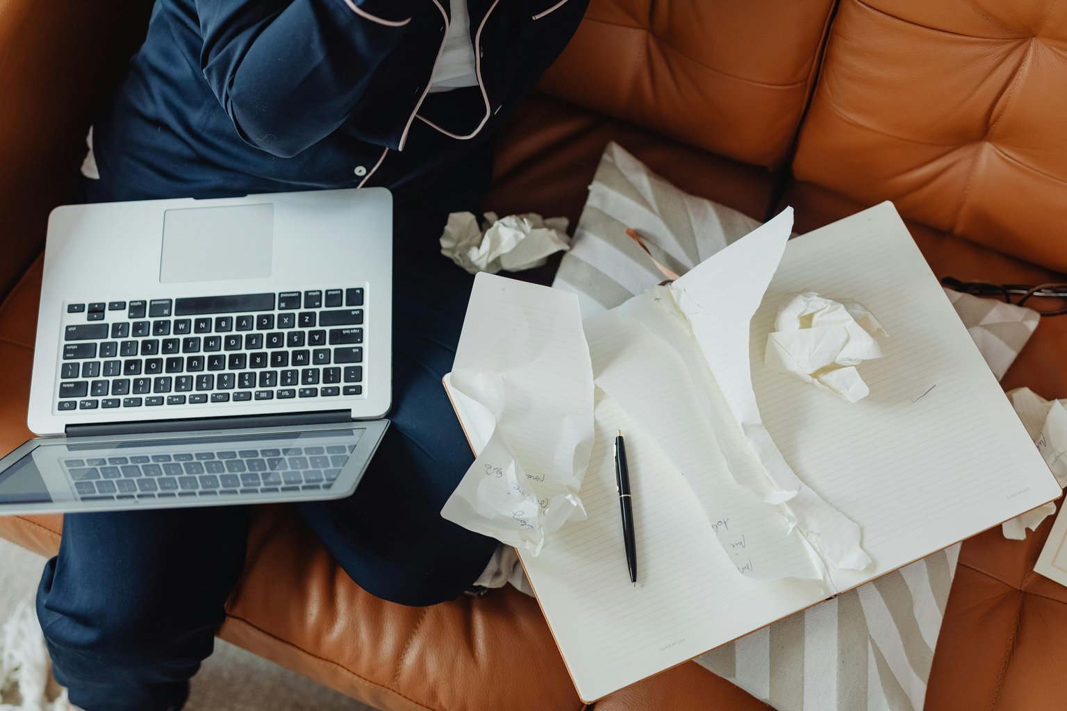 From Chaos to Clarity: How Work Journals Help Freelancers Stay Organized